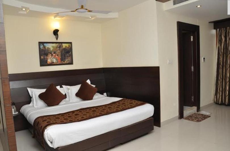 Bk Castles Hotel Jabalpur Εξωτερικό φωτογραφία