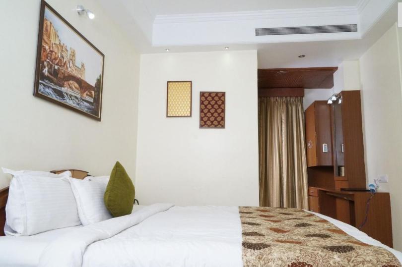 Bk Castles Hotel Jabalpur Εξωτερικό φωτογραφία