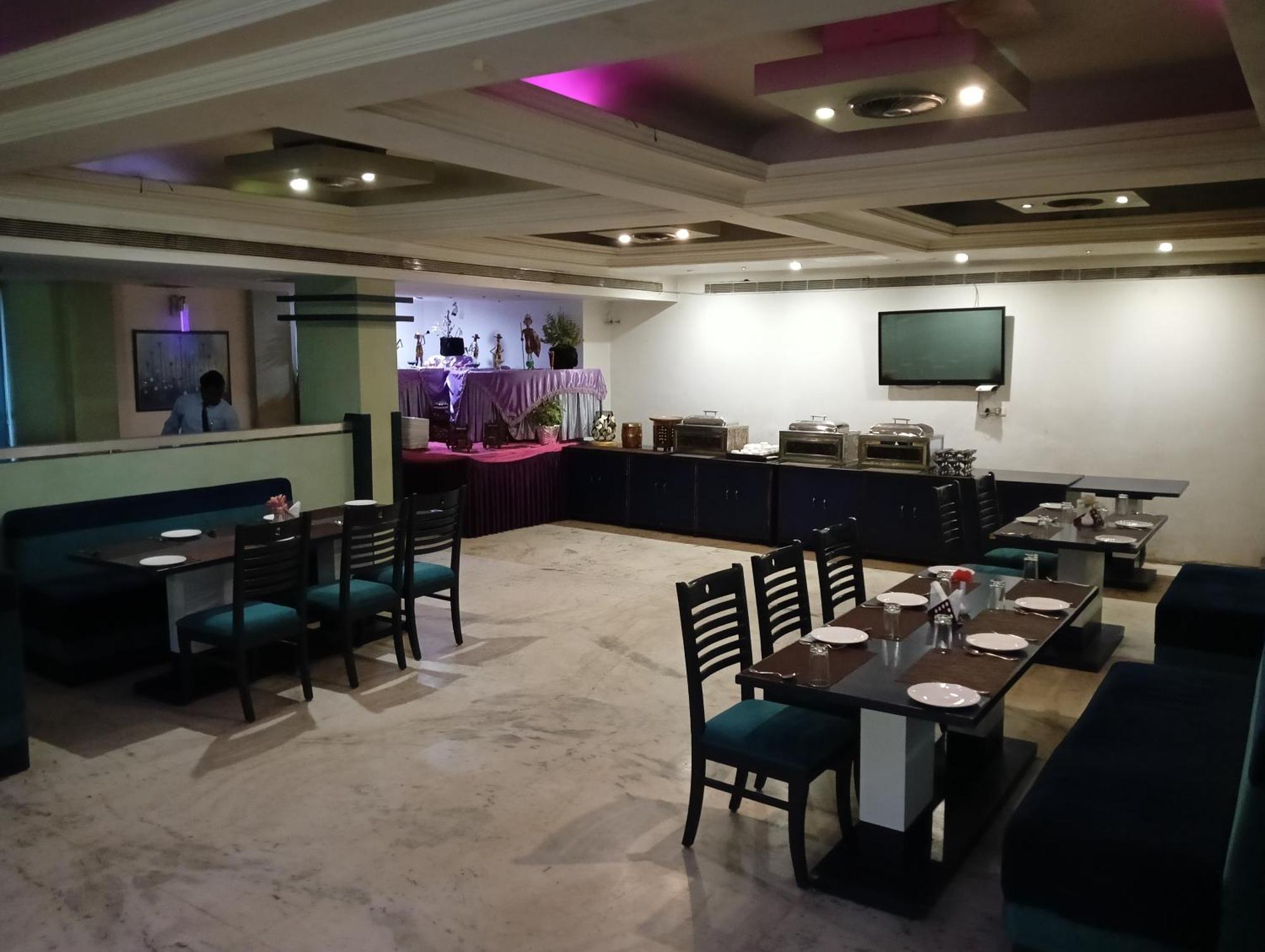 Bk Castles Hotel Jabalpur Εξωτερικό φωτογραφία