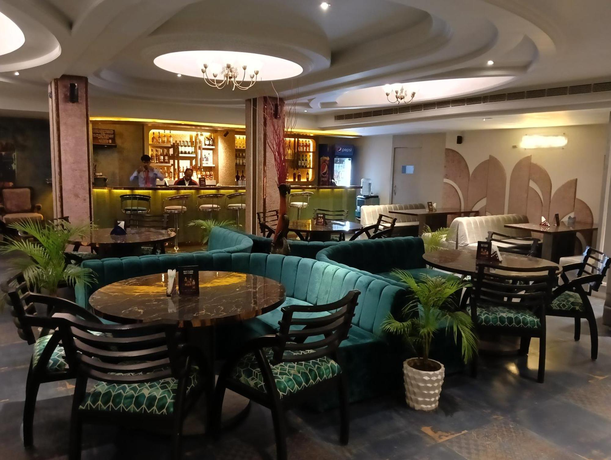 Bk Castles Hotel Jabalpur Εξωτερικό φωτογραφία