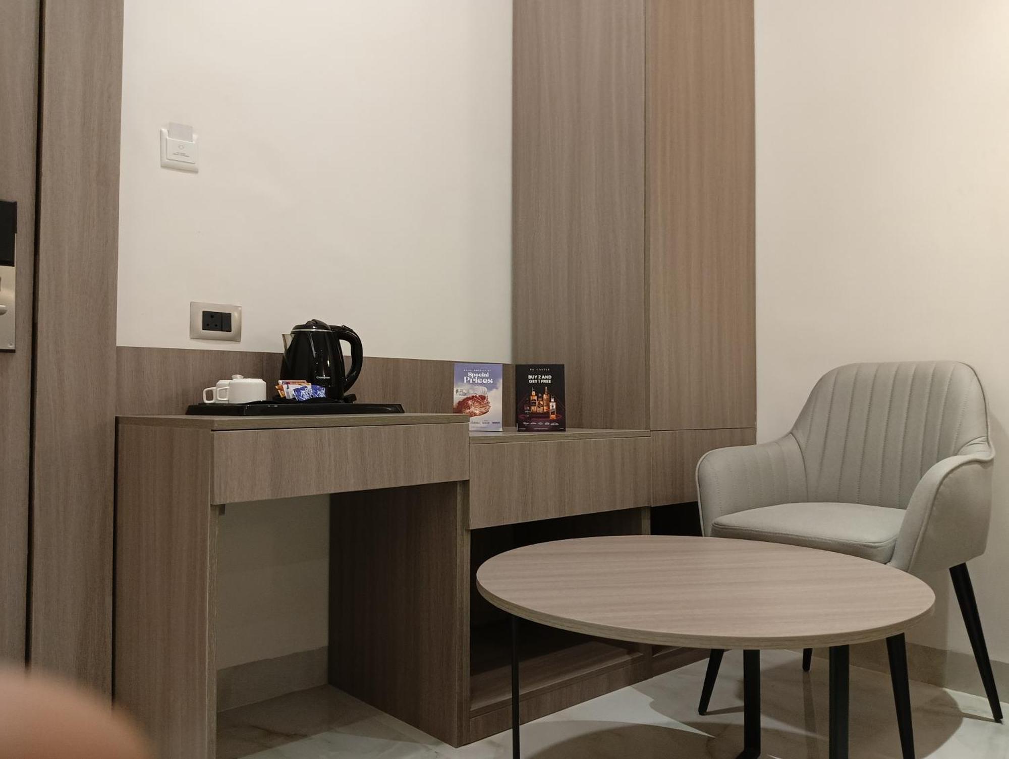 Bk Castles Hotel Jabalpur Εξωτερικό φωτογραφία