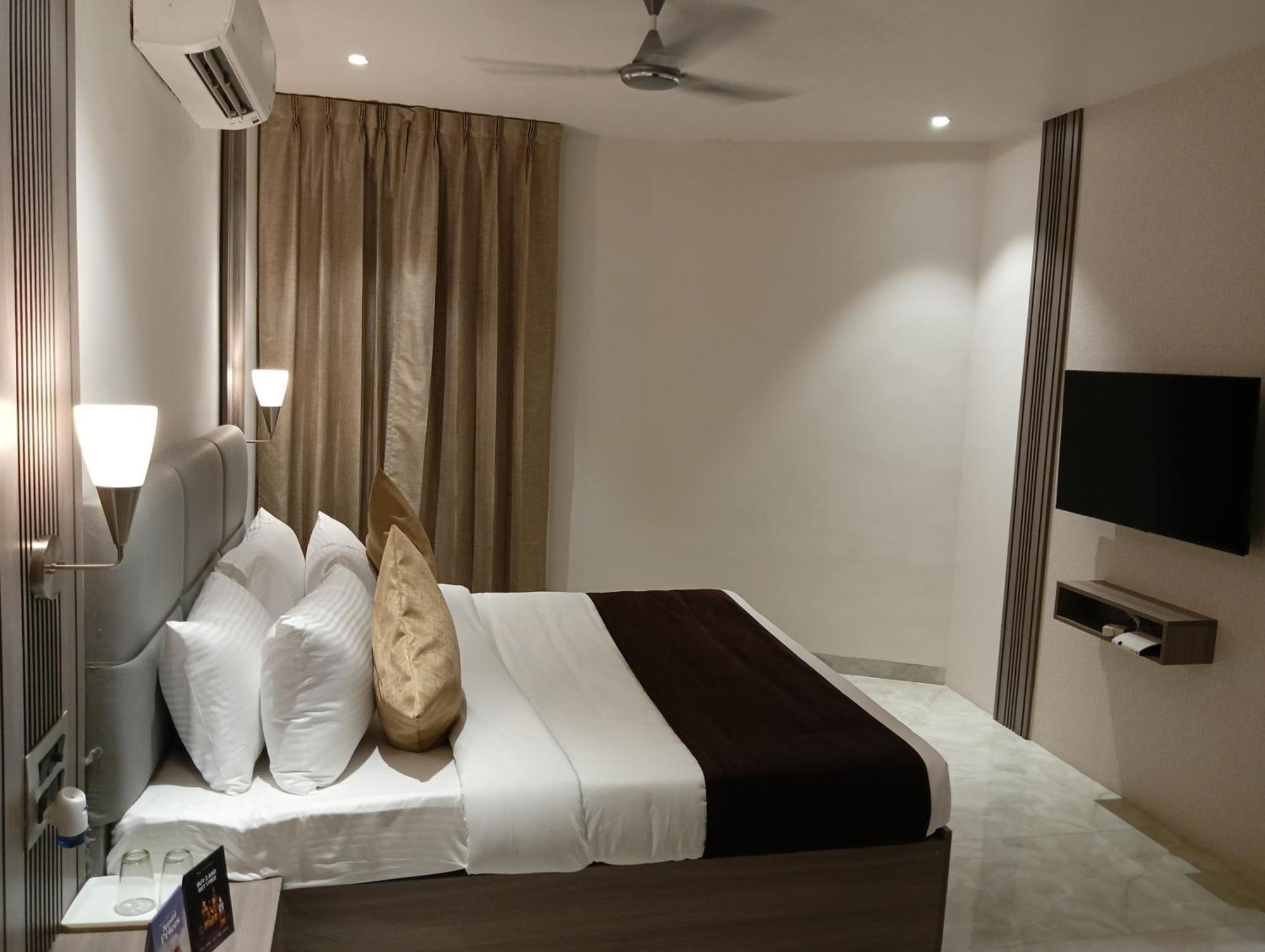 Bk Castles Hotel Jabalpur Εξωτερικό φωτογραφία