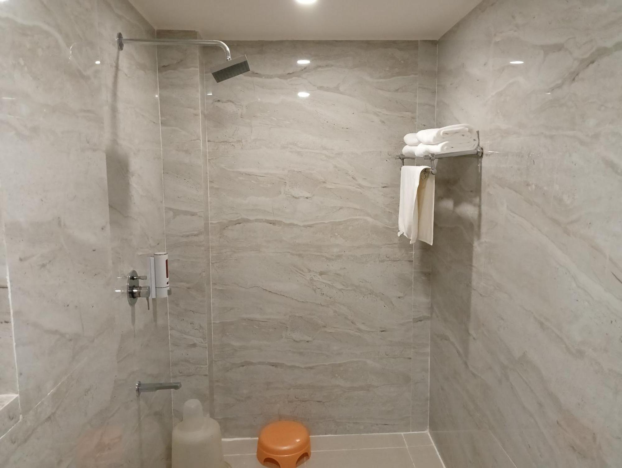 Bk Castles Hotel Jabalpur Εξωτερικό φωτογραφία